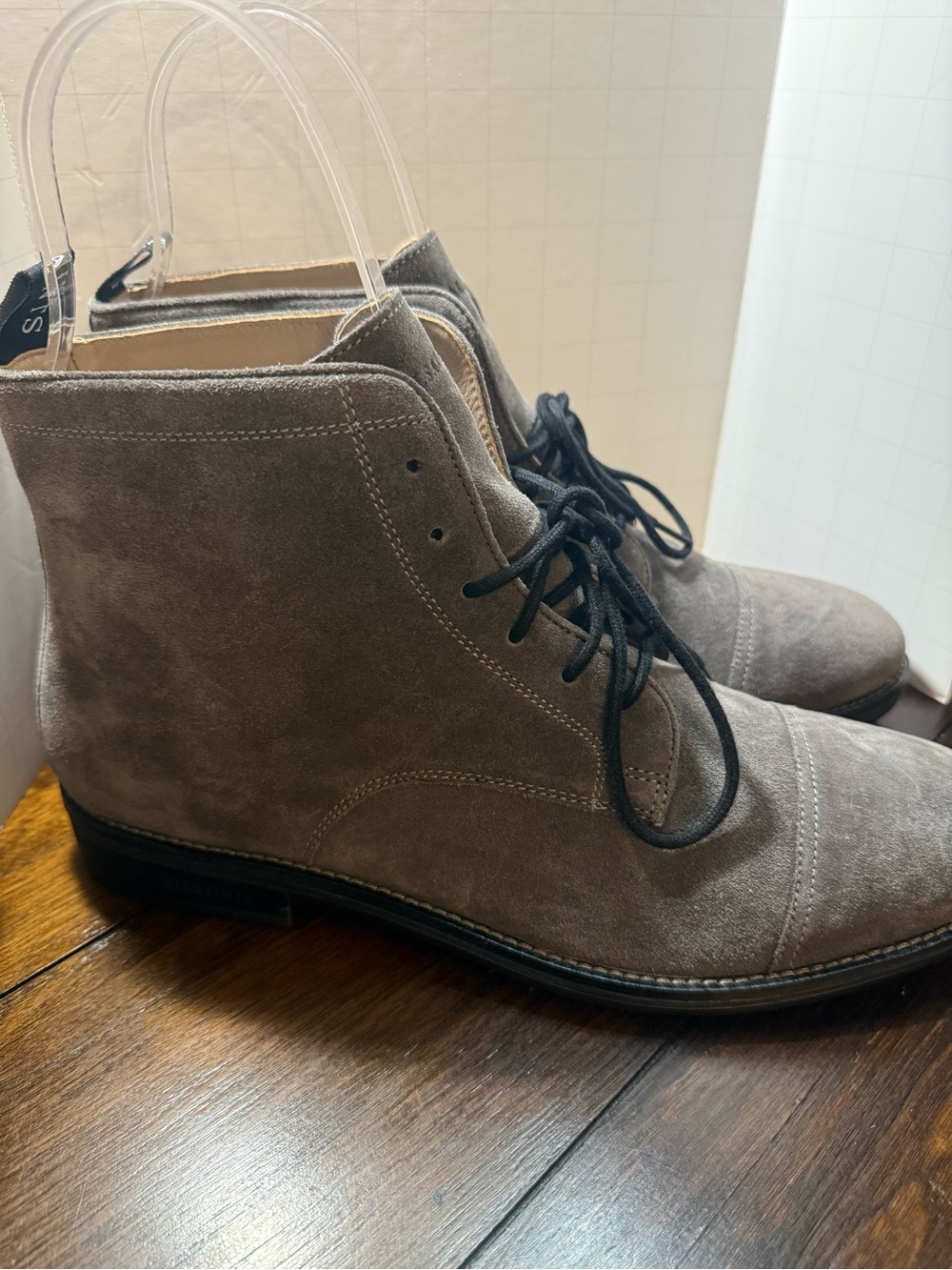 AllSaints Harland Suede Boots
Men's Size 13 Grey Cap Toe Lace Up Ankle MO63FB